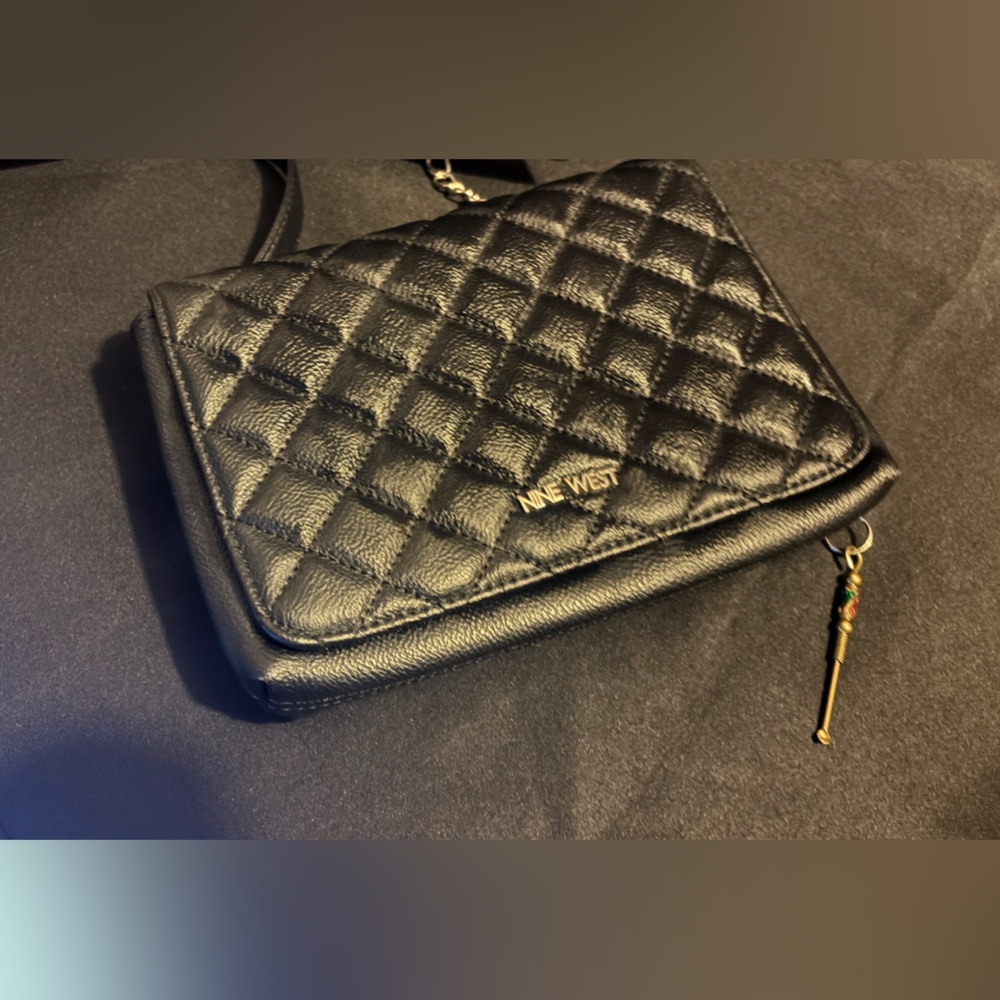 Nine West Black Quilted Crossbody Clutch Purse Gold Chain
